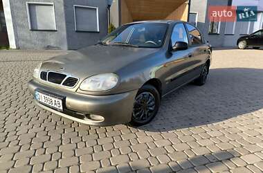 Daewoo Lanos  2001
