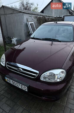 Daewoo Lanos  2011