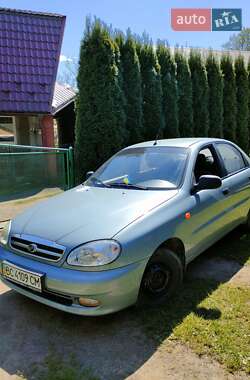 Daewoo Lanos  2011
