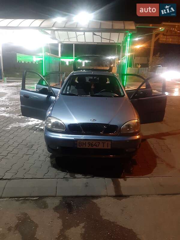 Хэтчбек Daewoo Lanos