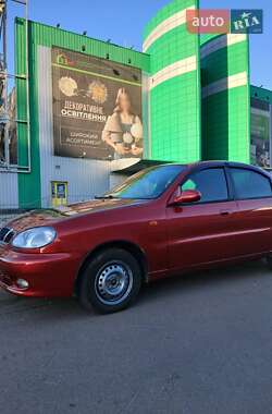 Daewoo Lanos  1998