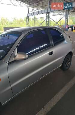 Daewoo Lanos  1998