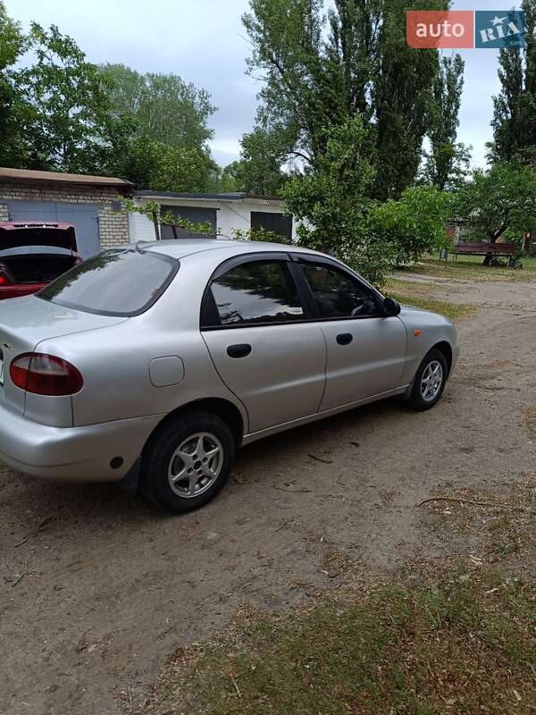 Седан Daewoo Lanos 2005 в Днепре