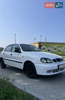 Daewoo Lanos  1999