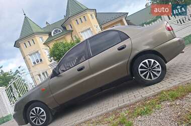 Daewoo Lanos  2004