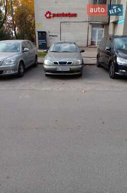Daewoo Lanos  2003