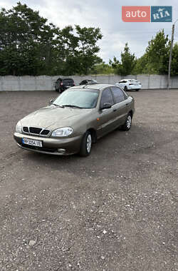 Daewoo Lanos  2004