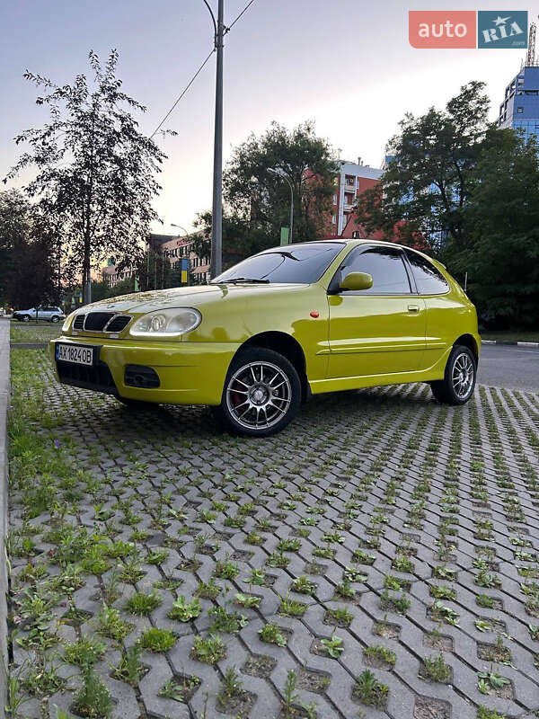Хэтчбек Daewoo Lanos 2001 в Харькове
