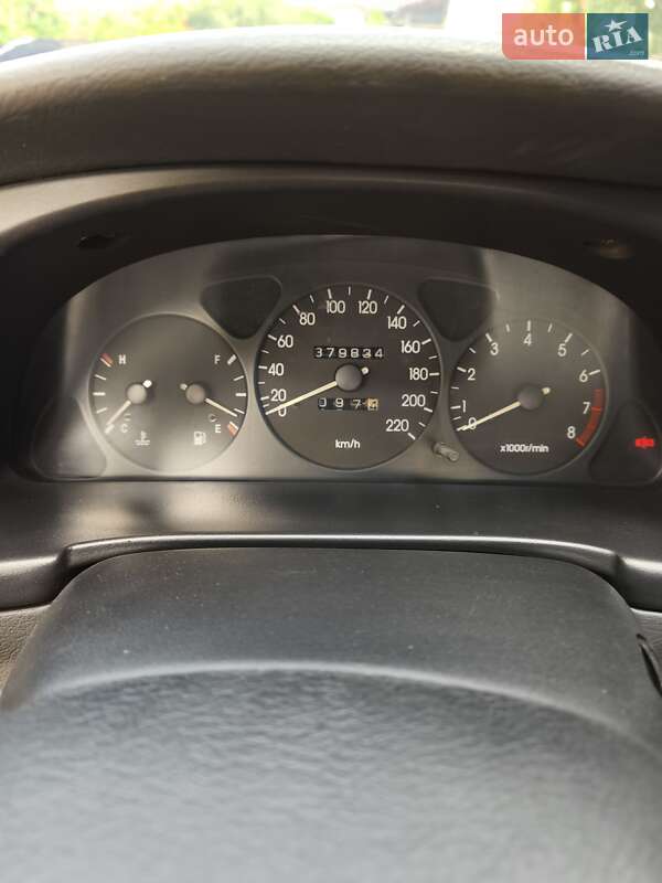 Седан Daewoo Lanos 2000 в Києві
