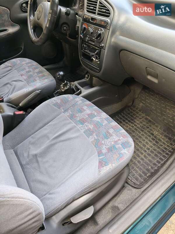 Седан Daewoo Lanos 2000 в Києві