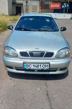 Daewoo Lanos  1998