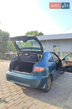 Daewoo Lanos  2001
