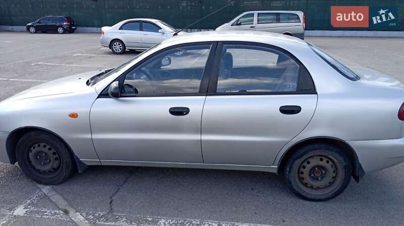 Седан Daewoo Lanos 2004 в Запоріжжі
