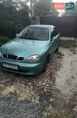 Daewoo Lanos  1998