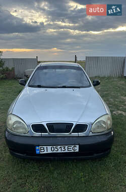 Daewoo Lanos  1998