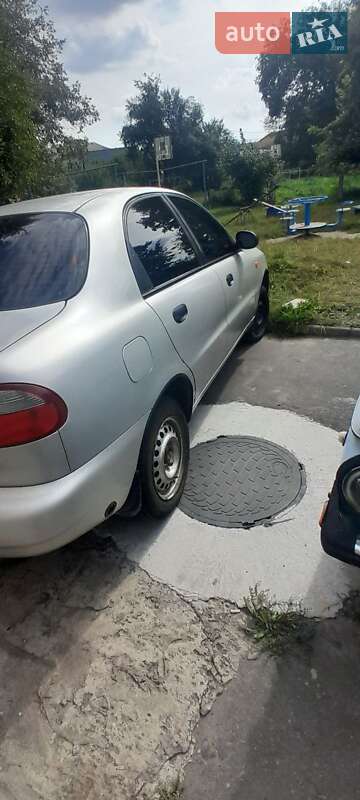 Седан Daewoo Lanos 2003 в Старокостянтинові