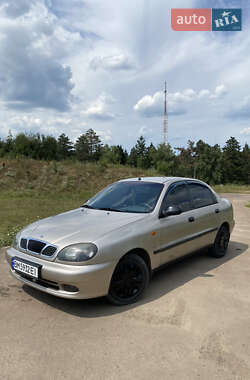 Daewoo Lanos  2004