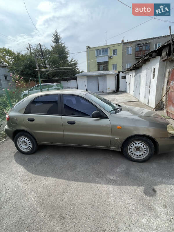 Хетчбек Daewoo Lanos 2003 в Львові