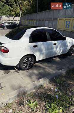 Daewoo Lanos  2005
