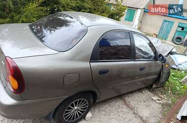 Daewoo Lanos  2011