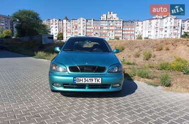 Daewoo Lanos  1998