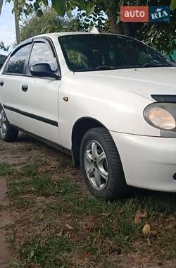 Daewoo Lanos  2004