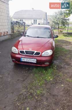 Daewoo Lanos  2001