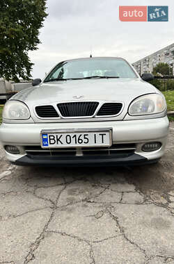 Daewoo Lanos  2003