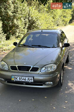 Daewoo Lanos  2004