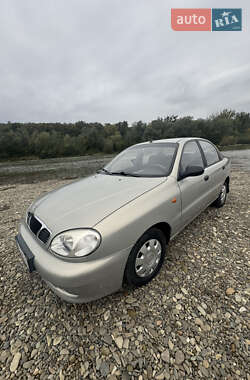 Daewoo Lanos  2009