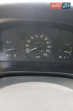 Daewoo Lanos  2006