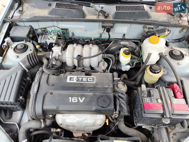 Седан Daewoo Lanos 2008 в Львові