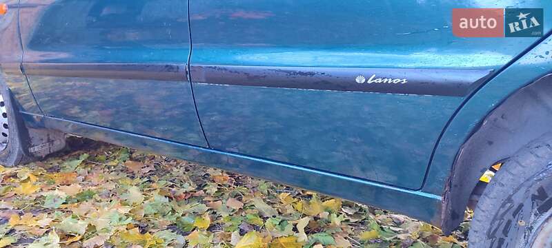 Седан Daewoo Lanos 2006 в Новгород-Северском