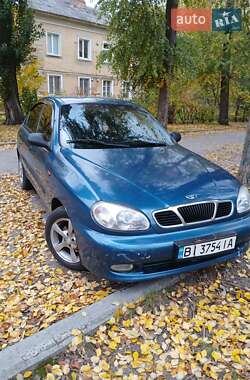Daewoo Lanos  1998