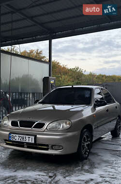 Daewoo Lanos  2004