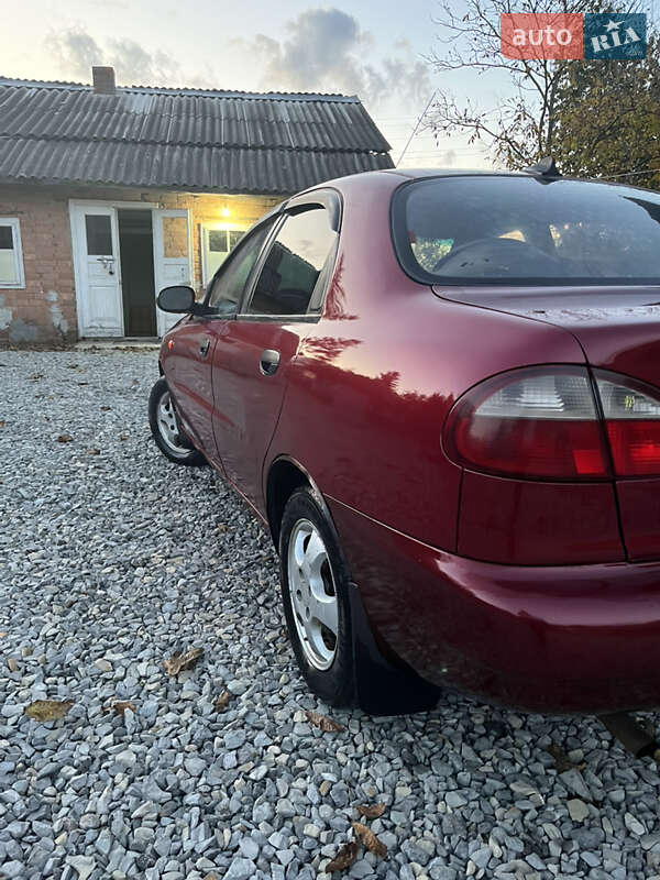 Седан Daewoo Lanos 2005 в Васловівці