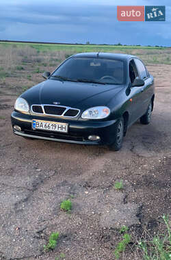 Daewoo Lanos  2008