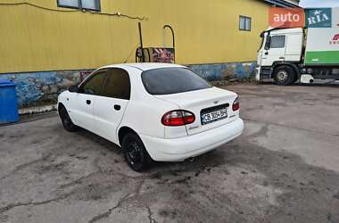 Daewoo Lanos  2004