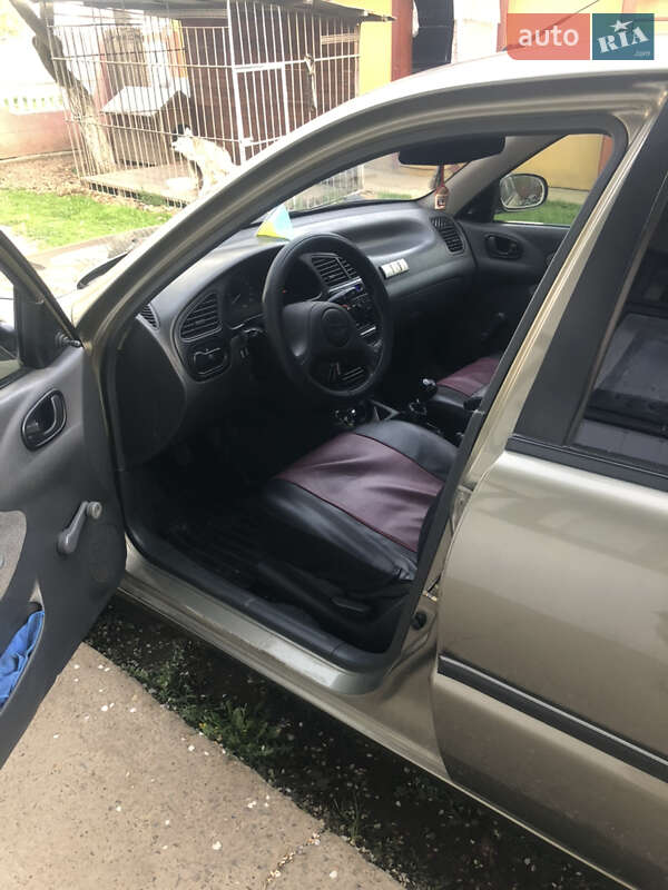 Седан Daewoo Lanos 2007 в Чернівцях