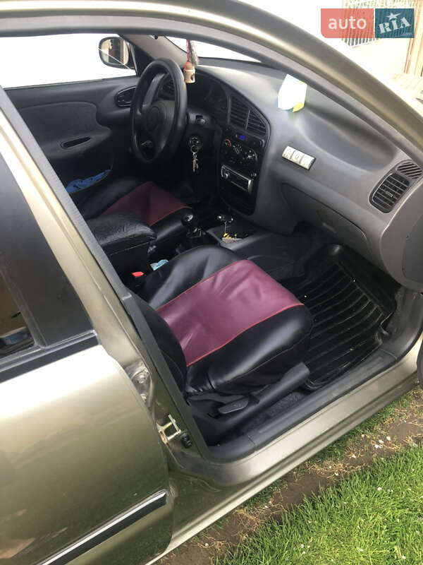 Седан Daewoo Lanos 2007 в Чернівцях