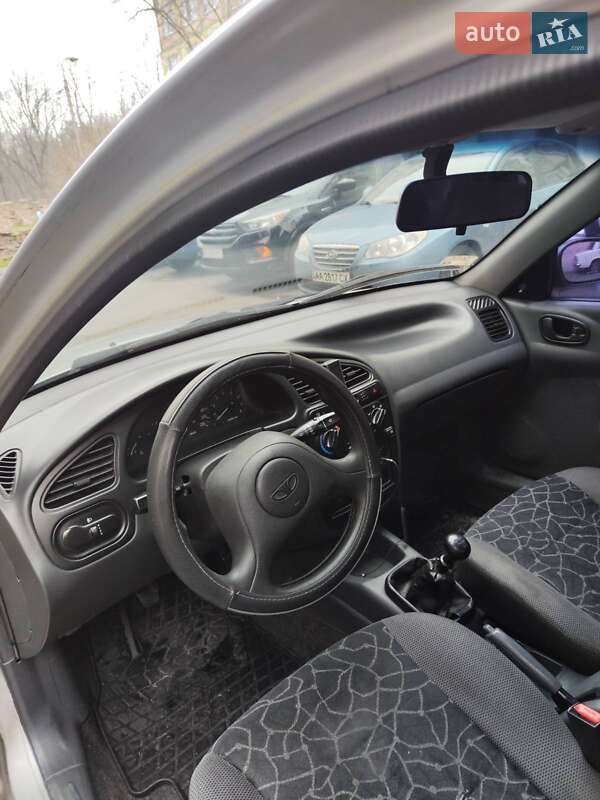 Седан Daewoo Lanos 2003 в Киеве