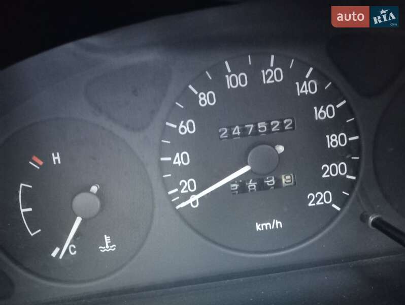 Седан Daewoo Lanos 2006 в Киеве