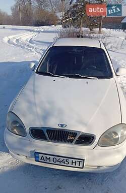 Daewoo Lanos  1999