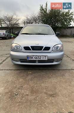 Daewoo Lanos  2005