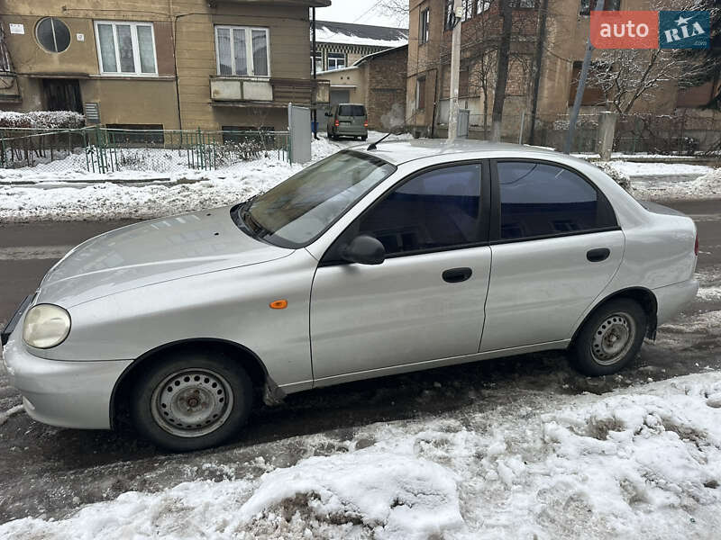 Седан Daewoo Lanos 2006 в Коломые