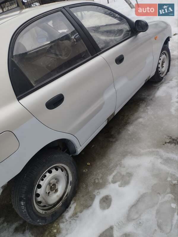 Седан Daewoo Lanos 2005 в Бучачі