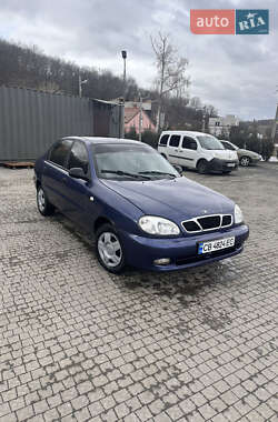Daewoo Lanos  2001