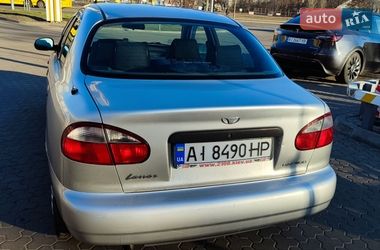 Daewoo Lanos  2001