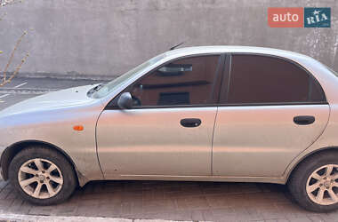 Daewoo Lanos  2005