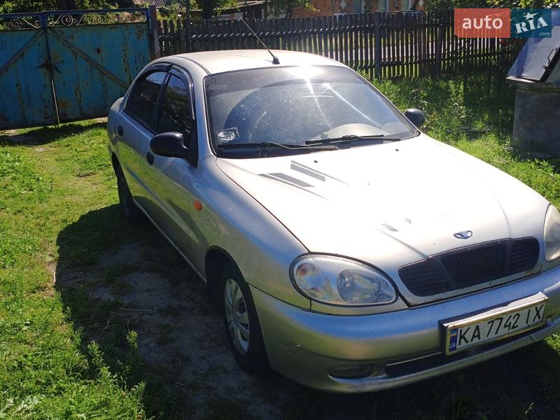 Седан Daewoo Lanos 2003 в Вишгороді